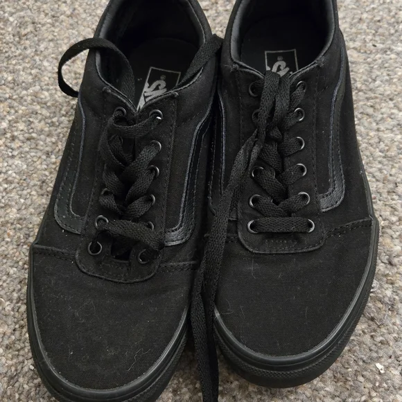 Vans Black Canvas Low-Top Sneakers - Picture 5 of 7